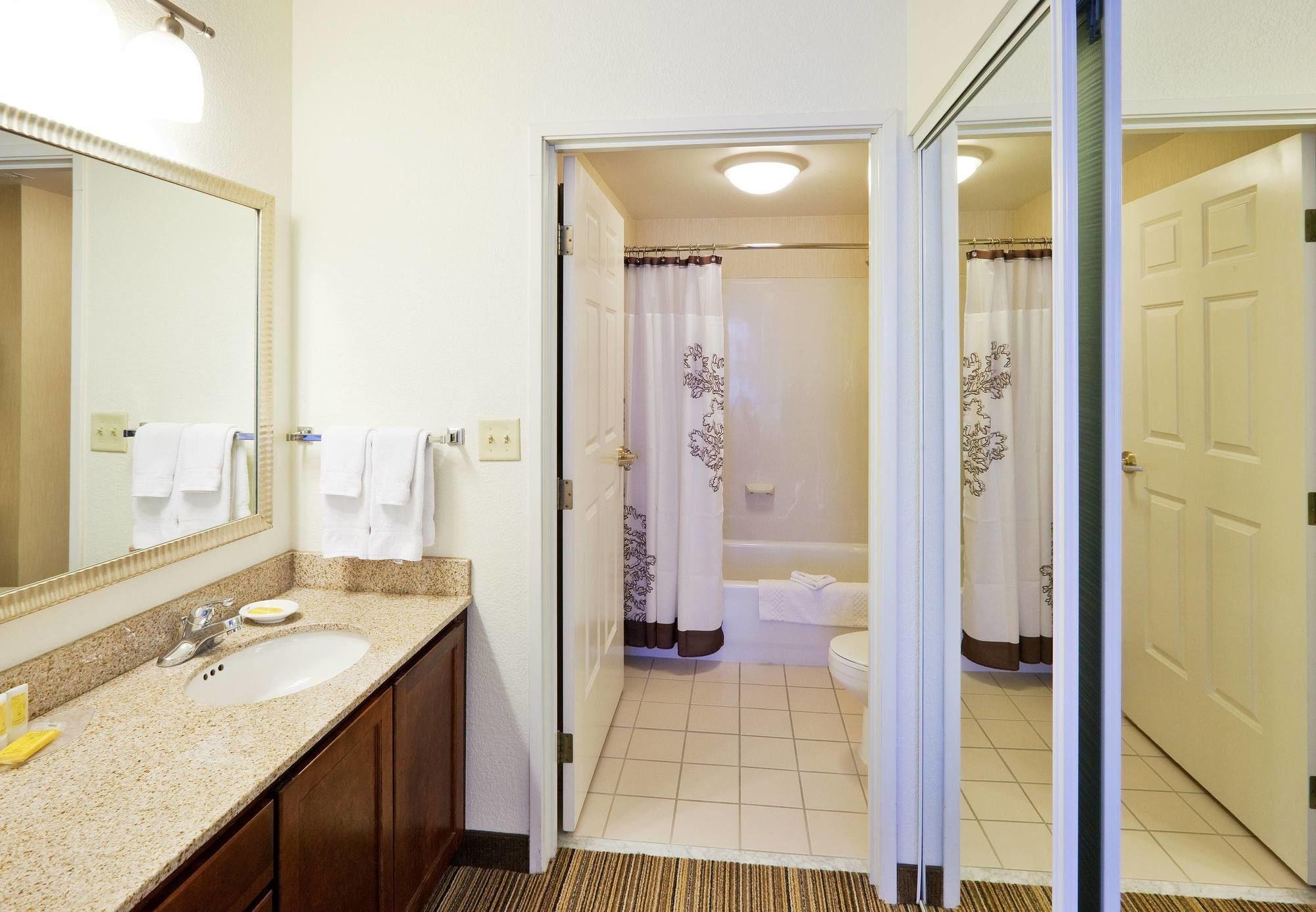 Residence Inn By Marriott Chicago Oak Brook Exterior photo